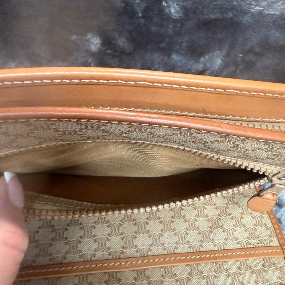 Celine Tan and Cream Logo Clutch - Picture 5 of 13